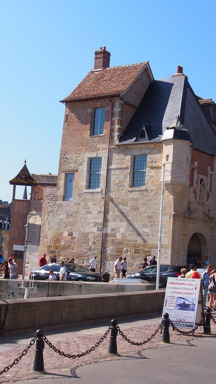 L Appart De La Place Ste Catherine Honfleur Kültér fotó